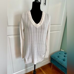 Eddie Bauer white cotton v-neck cable knit longe sleeve sweater size large
